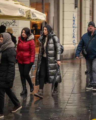 Zagrebačka špica ove subote bila je potpuno drukčija, u tamnim i sivim nijansama