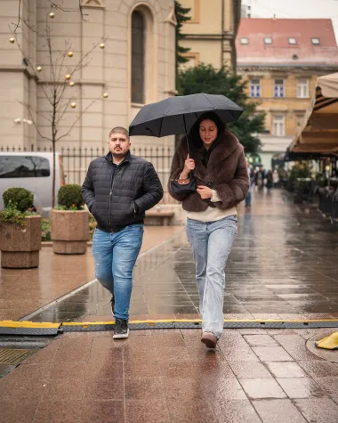 Zagrebačka špica ove subote bila je potpuno drukčija, u tamnim i sivim nijansama