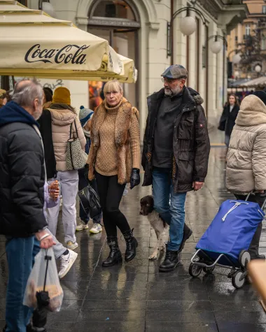 Zagrebačka špica ove subote bila je potpuno drukčija, u tamnim i sivim nijansama