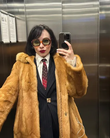 &quot;Svoj stil uvijek opisujem kao mix klasike i elegancije vintage stila te malo ekstravagantnosti stila poznate dadilje Fran Fine&quot;