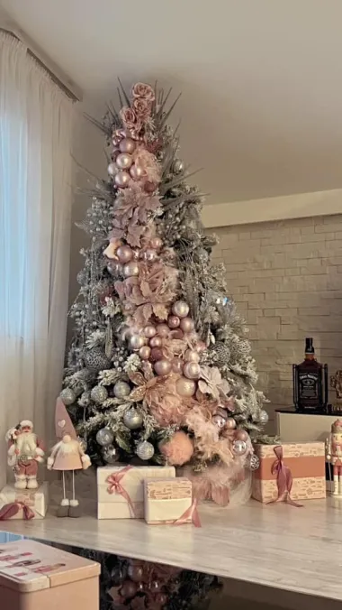 Pogledajte božićne jelke naših čitateljica koje osvajaju na prvi pogled