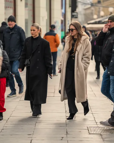 Zagrebačka špica: Dizajnerske torbice i bunde bili su glavni odabir Zagrepčanki