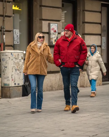 Zagrebačka špica: Dizajnerske torbice i bunde bili su glavni odabir Zagrepčanki
