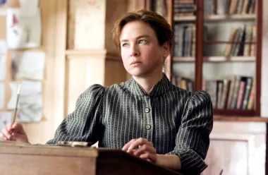 U biografskom filmu &quot;Miss Potter&quot;, Zellweger je utjelovila slavnu spisateljicu Beatrix Potter, donoseći njezinu priču o uspjehu i samopouzdanju u svijetu izdavaštva. 