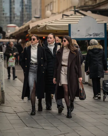 Zagrebačka špica: Poznata lica i puno ljepotica u odličnim kombinacijama
