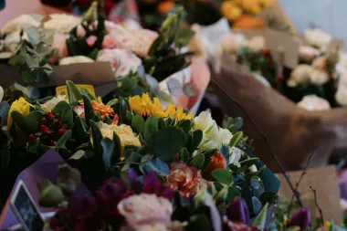 Kišno Valentinovo u centru Zagreba - mnogi su se odlučili za romantiku