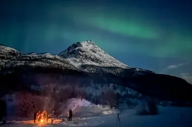 Polarna čarolija: Ples svjetlosti na nebu iznad Norveške
