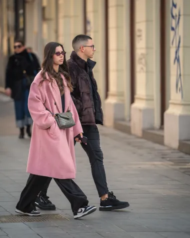 Zagrebačka špica: Upečatljive kombinacije i dizajnerske torbice u prvom planu