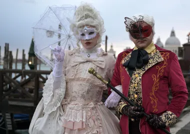 Venecija pod maskama: Pogledaj raskošne kostime na talijanskim ulicama