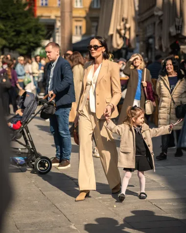 Zagrebačka špica: Zagrepčanke zablistale u elegantnim kombinacijama na Dan žena