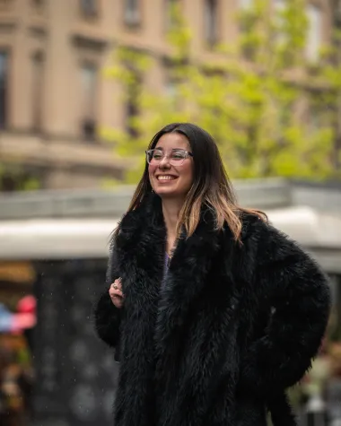 Zagrebačka špica: Kišobrani, trendi outfiti i djevojke iz 'Gospodina Savršenog'