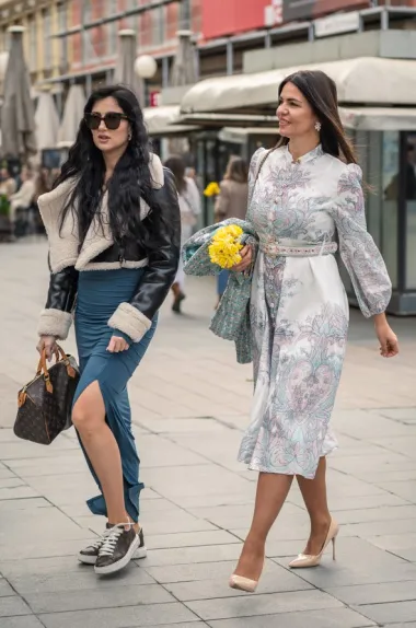 Zagrebačka špica i Louis Vuitton: Kako nositi dizajnerske torbice  u opuštenim i elegantnim stilovima