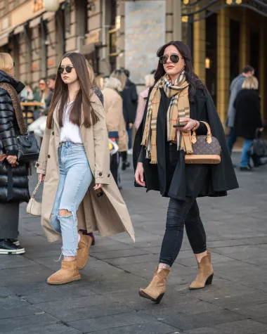 Zagrebačka špica i Louis Vuitton: Kako nositi dizajnerske torbice  u opuštenim i elegantnim stilovima
