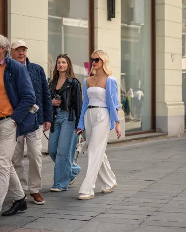 Zagrebačka špica: Efektne kombinacije i poznata lica na gradskim ulicama