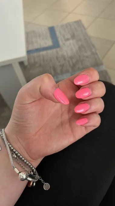 Pogledajte 40 manikura naših čitateljica - od bubamara do frencha