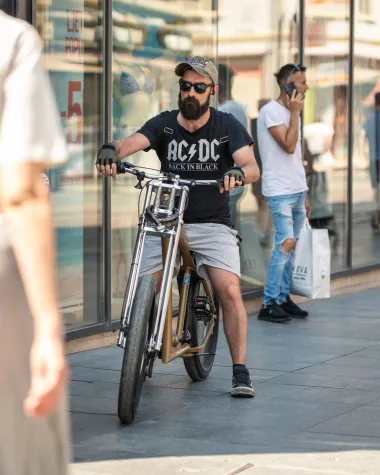 Zagrebačka špica: Zagrepčanke u najboljim izdanjima na vrućem gradskom asfaltu