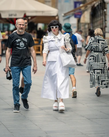 Zagrebačka špica: Olja Vori u vatreno crvenom izdanju, cijeli centar prštao od stila