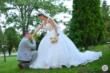 Bajka u bijelom: Krinolina vjenčanice naših čitateljica pričaju ljubavne priče