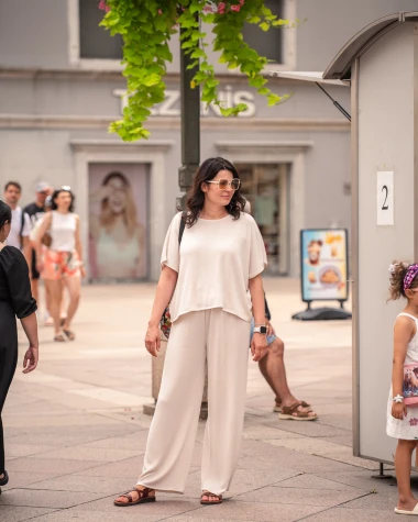 Riječka špica: Zgodne Riječanke fantastično nose ljetne outfite, a paze i na detalje