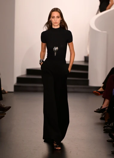 Ralph Lauren minimalističkom kolekcijom najavio tri boje koje će se nositi sljedeće sezone