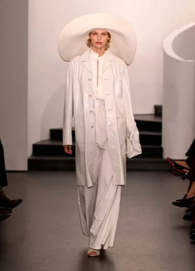 Ralph Lauren minimalističkom kolekcijom najavio tri boje koje će se nositi sljedeće sezone
