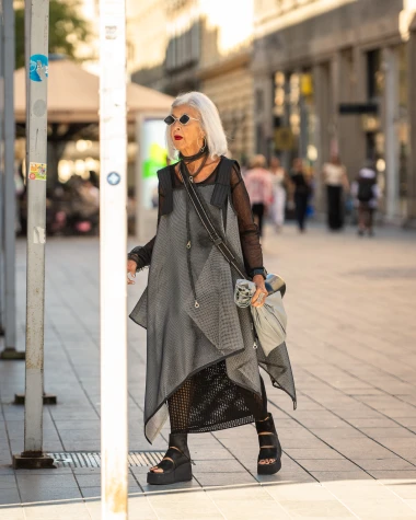 Sijeda kosa hit je među ženama, a ovako srebrne frizure nose Zagrepčanke