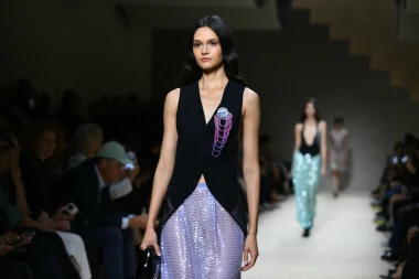 Oproštaj od Armanija u Milanu: Revija Emporio Armani donijela je eleganciju i tugu
