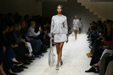 Oproštaj od Armanija u Milanu: Revija Emporio Armani donijela je eleganciju i tugu