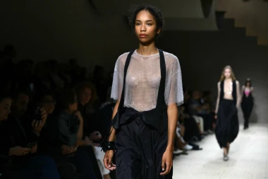 Oproštaj od Armanija u Milanu: Revija Emporio Armani donijela je eleganciju i tugu