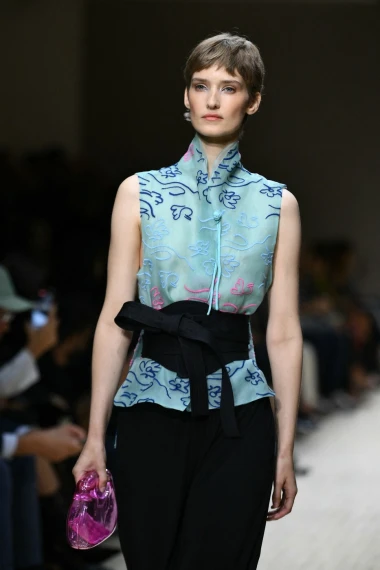Oproštaj od Armanija u Milanu: Revija Emporio Armani donijela je eleganciju i tugu