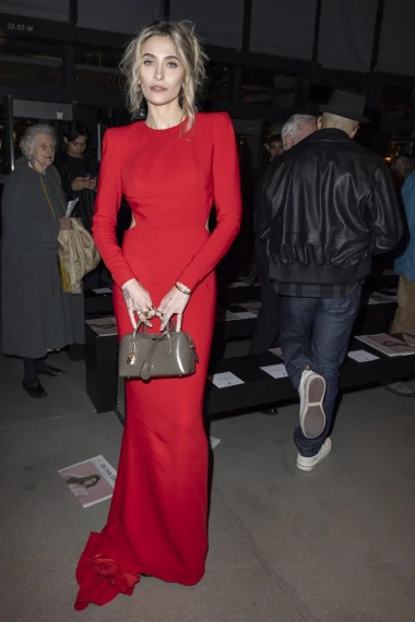 Kendall poput 'bakice', a Helen Mirren zasjenila mlađe kolegice
