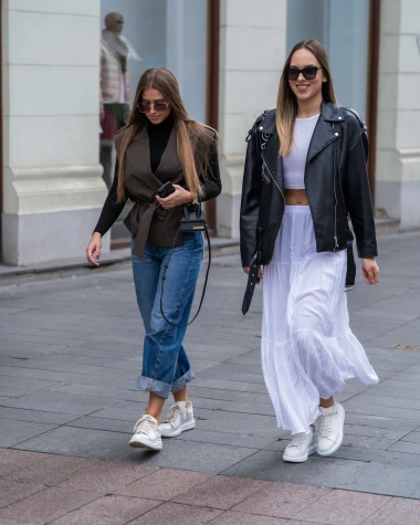 Zagrebačka špica je gorjela! Ljepotice i gospoda prošetali u odličnim outfitima