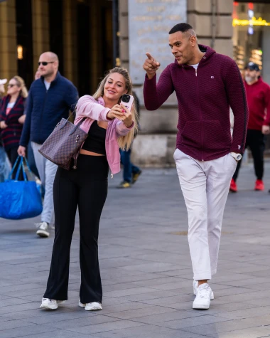 Zagrebačka špica je gorjela! Ljepotice i gospoda prošetali u odličnim outfitima