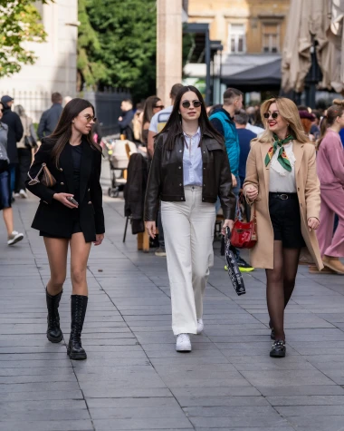 Zagrebačka špica je gorjela! Ljepotice i gospoda prošetali u odličnim outfitima