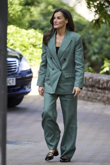 Kraljevske kombinacije za svaki dan: Odjeni se poput kraljice Letizije i Ranije