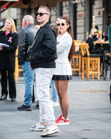 Zagrebačka špica: Anita Martinović fantastična u elegantnoj haljini, jesenski lookovi zavladali centrom