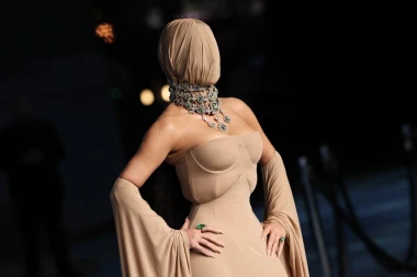 Academy Museum Gala: Kim Kardashian u bizarnom izdanju, Penélope Cruz i Sydney Sweeney elegantne