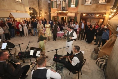 Velika fešta u Vrilu! RTL-ove 'Divlje pčele' službeno predstavljene jedinstvenim eventom na setu serije