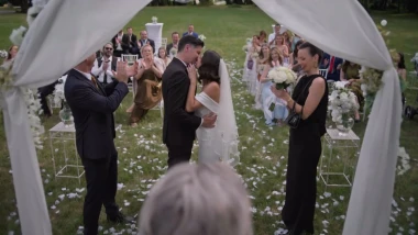 Olga i Marta zasjale u bijelim vjenčanicama - koja vam je ljepša?