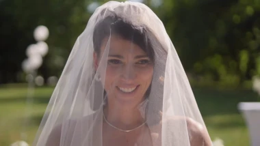 Olga i Marta zasjale u bijelim vjenčanicama - koja vam je ljepša?