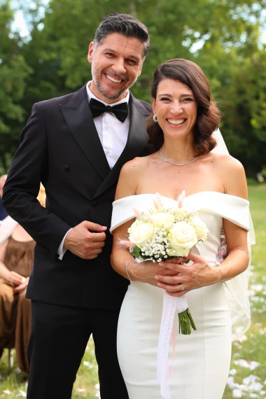 Olga i Marta zasjale u bijelim vjenčanicama - koja vam je ljepša?