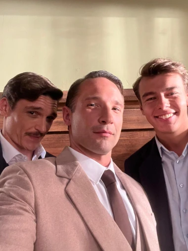 Idila na setu 'Divljih pčela'! Sestre Runje postale nerazdvojne, a glumačke legende očarane mladim talentima