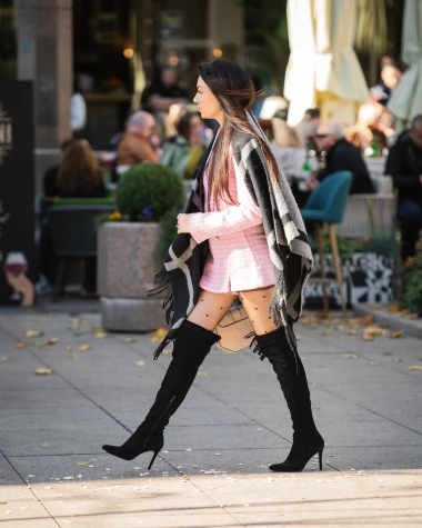 Lijepe žene su preuzele zagrebačku špicu: Pogledaj jesenski modni izlog grada