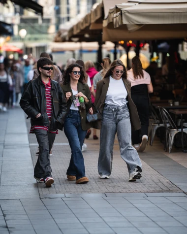 Lijepe žene su preuzele zagrebačku špicu: Pogledaj jesenski modni izlog grada