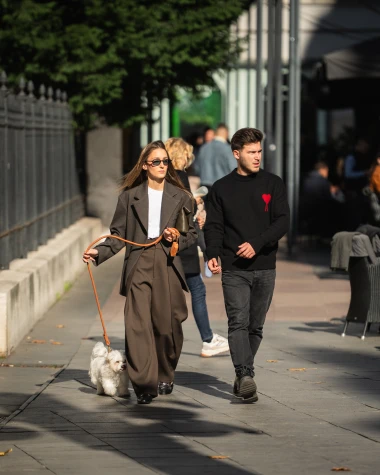 Lijepe žene su preuzele zagrebačku špicu: Pogledaj jesenski modni izlog grada
