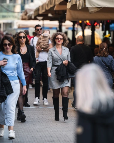 Lijepe žene su preuzele zagrebačku špicu: Pogledaj jesenski modni izlog grada