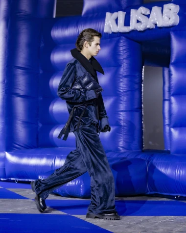 Svoga dvorca kralj: Kolekcija donosi stilski zaokret unutar KLISAB modnog identiteta