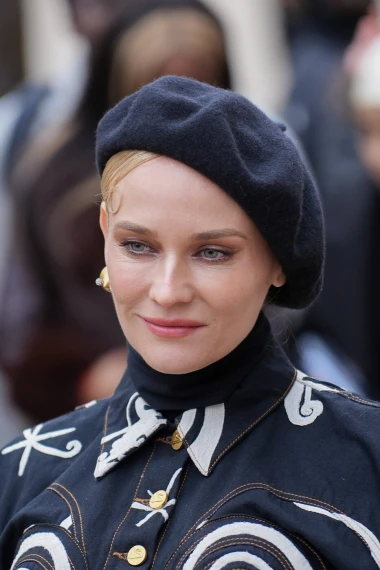 Slavne dame obožavaju šarmantne beretke, hit kape koje pristaju svima