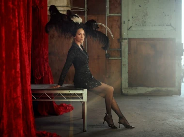 'Showgirls' slavi 30 godina: Elizabeth Berkley u haljini inspiriranoj filmom