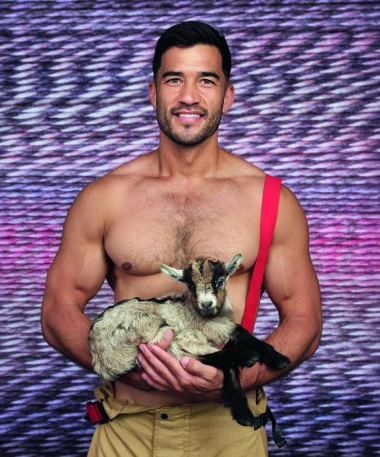 Oni su snažni, zgodni i vole životinje: Stigao je novi kalendar vrućih australskih vatrogasaca